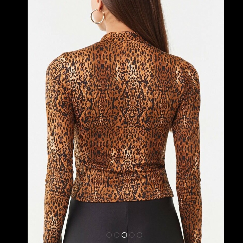 Leopard print Top - Picture 5 of 6